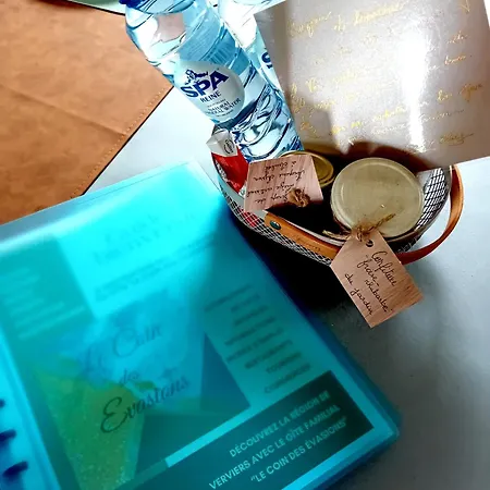 Le Coin Des Evasions アパート